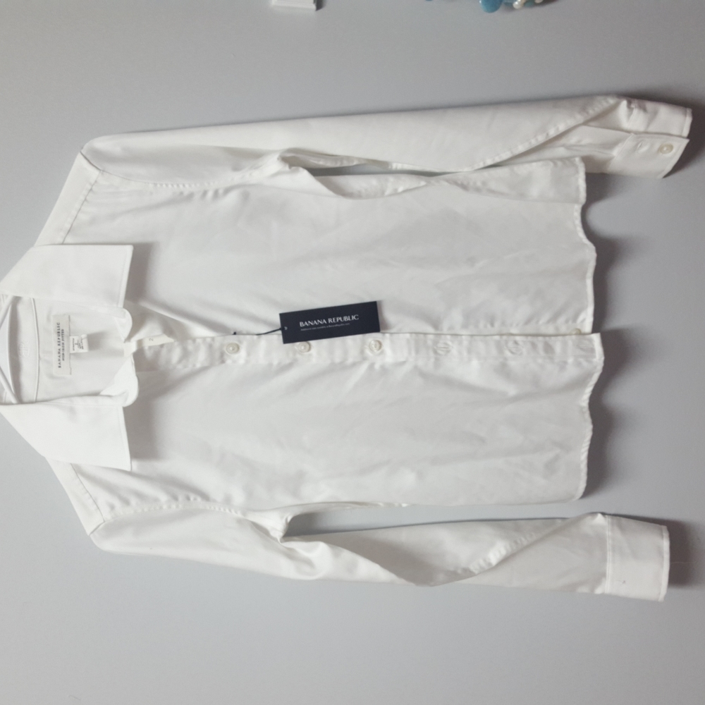 Banana Republic classic white blouse